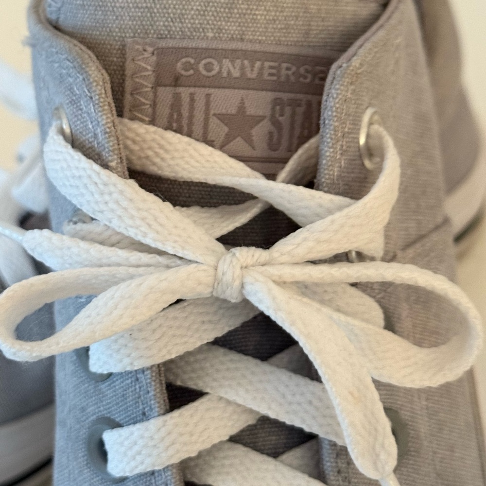 Converse women’s  Gray Sneakers